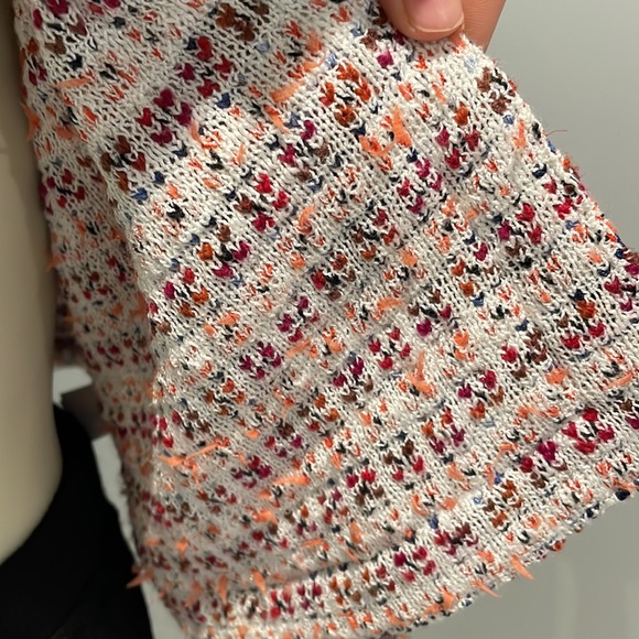 St. John knit blazer and skirt wool elegant - Picture 6 of 11